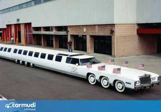Phục chế chiếc limousine dài nhất thế giới