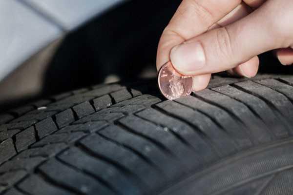 Đối với xe để một thời gian dài không di chuyển đa phần áp suất lốp giảm dần ở các bánh và dự phòng