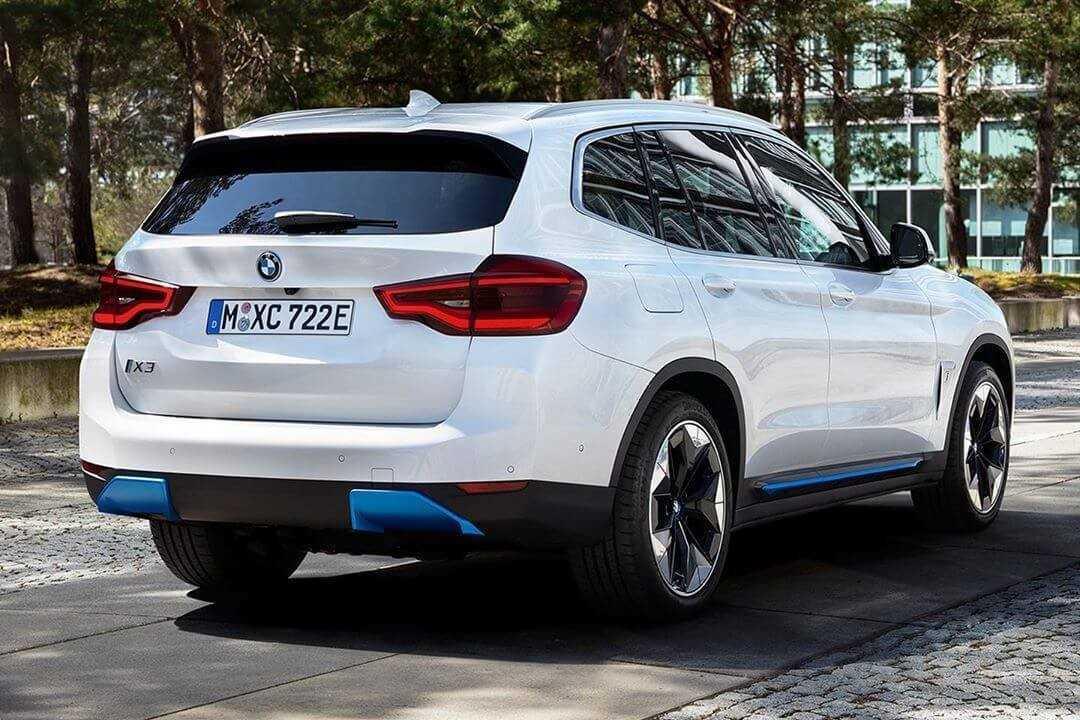 SUV chạy điện BMW iX3 có công suất gần 300 mã lực - Ảnh 4