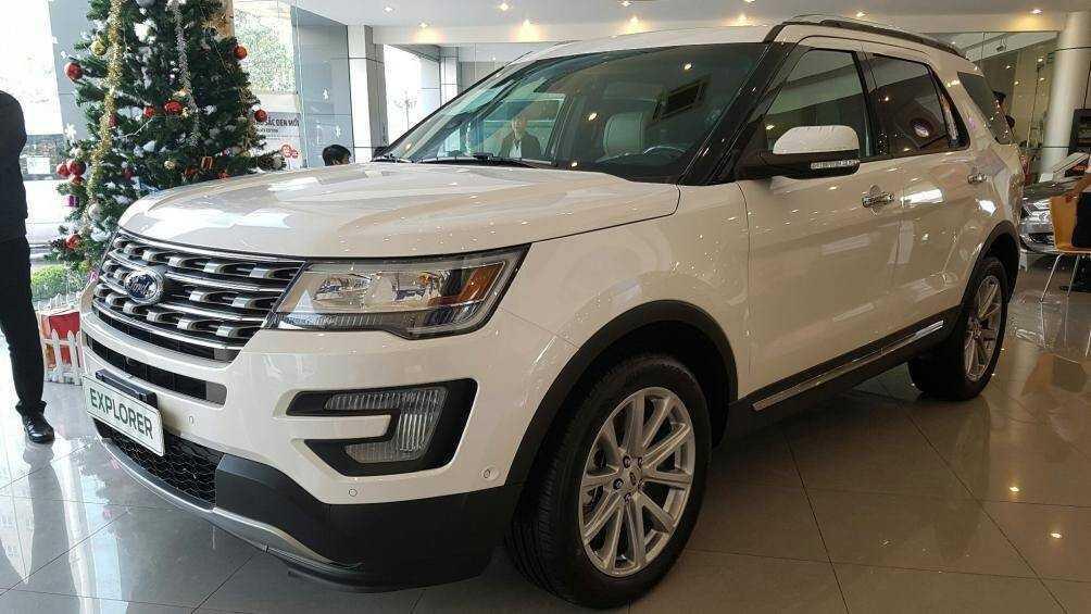 Ford Explorer sản xuất năm 2018 hiện đang được đại lý giảm giá chỉ còn 1,8 tỷ đồng