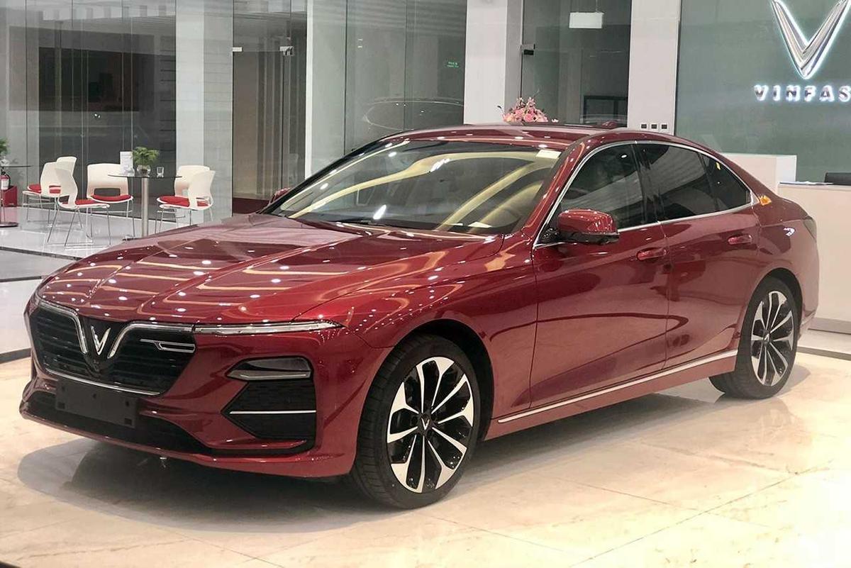 VinFast giảm giá kỷ lục 2 mẫu Lux A2.0 và Lux SA2.0