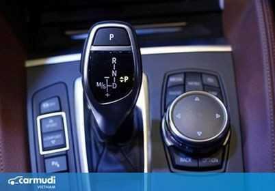 Tìm hiểu những ký hiệu viết tắt trên ô tô không phải ai cũng biết