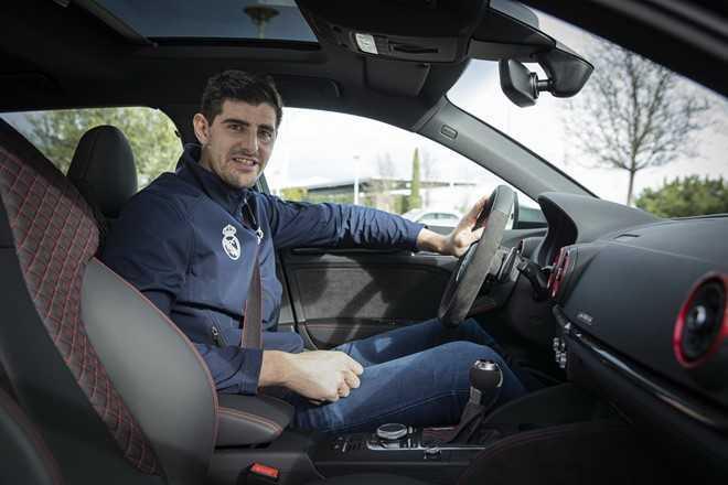 thủ môn Thibaut Courtois cũng chọn Audi RS3 Sportback
