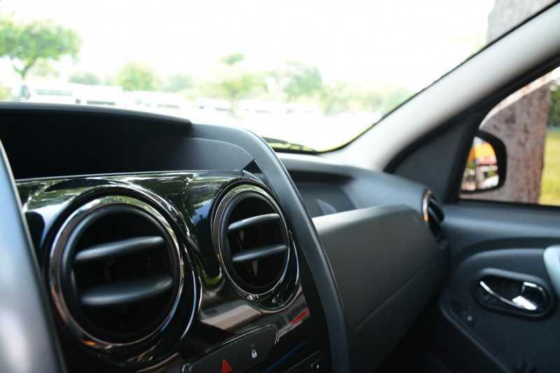 Giữ bình tĩnh và tìm nơi đỗ xe an toàn