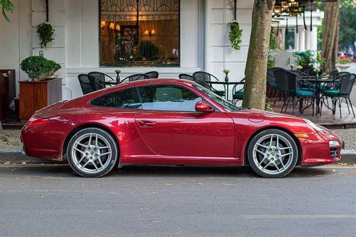 Porsche 911 Carrera