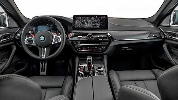 BMW M5 2021