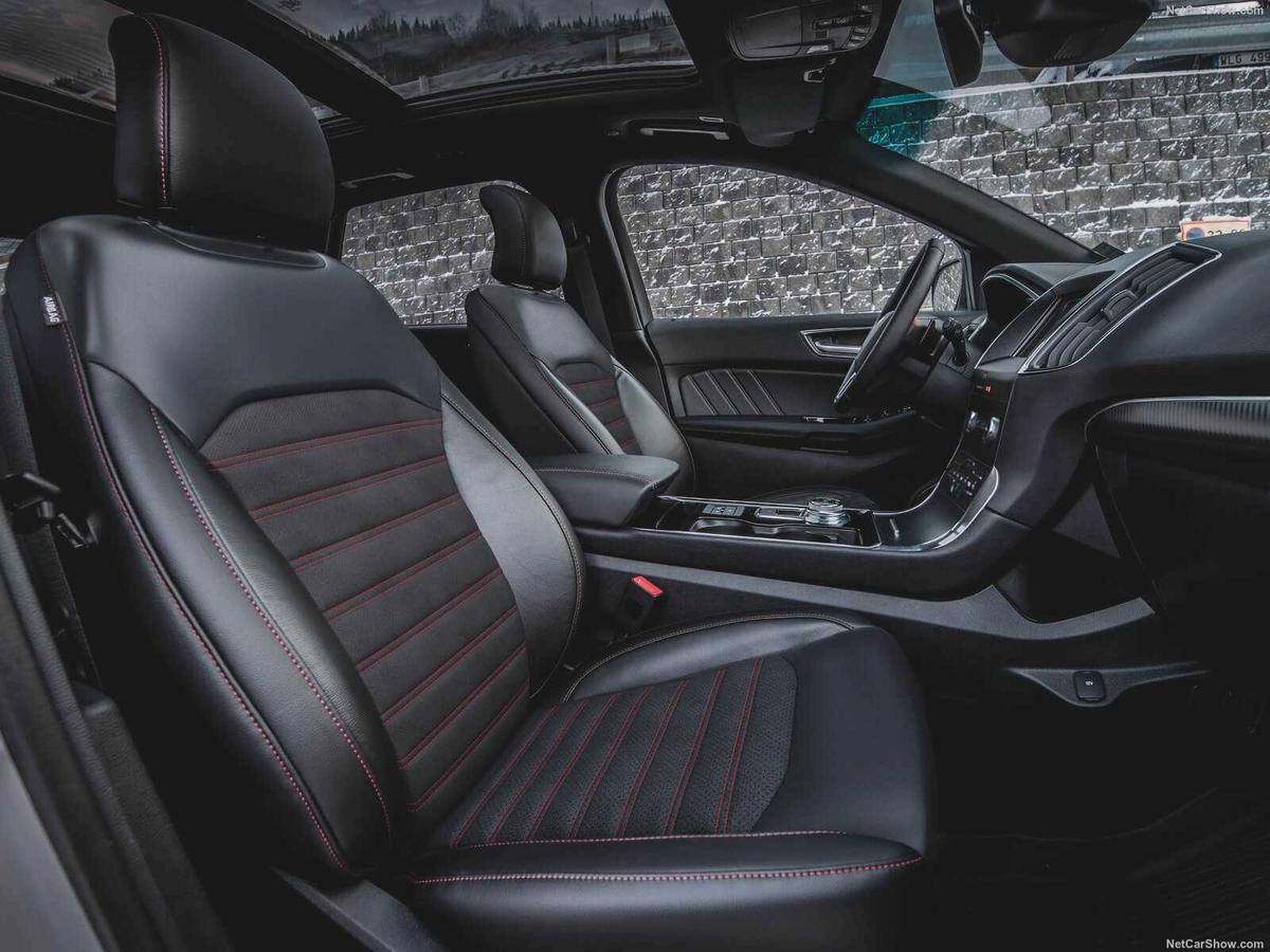 Nội thất Ford Edge ST-Line 2020