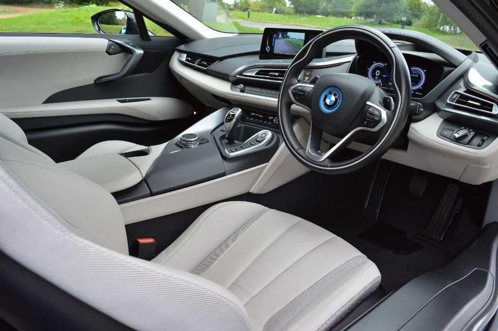 Nội thất BMW i8 đời 2015