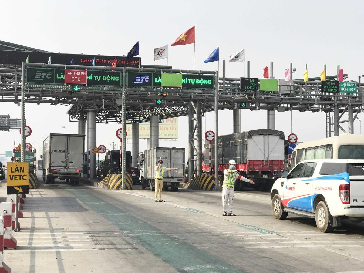 Các trạm BOT bắt buộc phải có hệ thống thu phí không dừng (ETC).