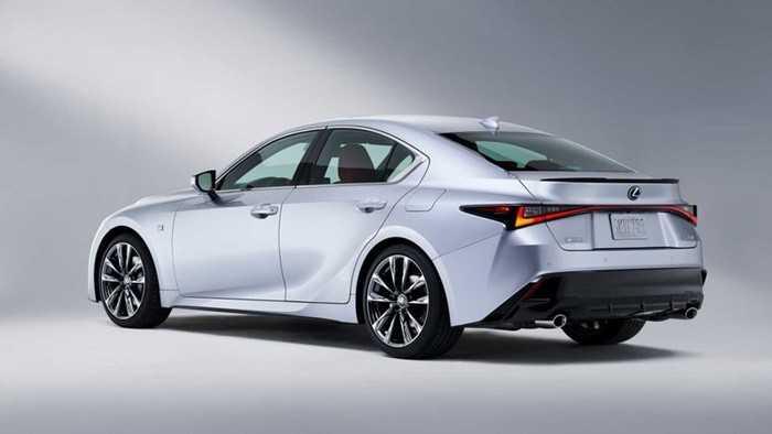 Lexus IS 2021