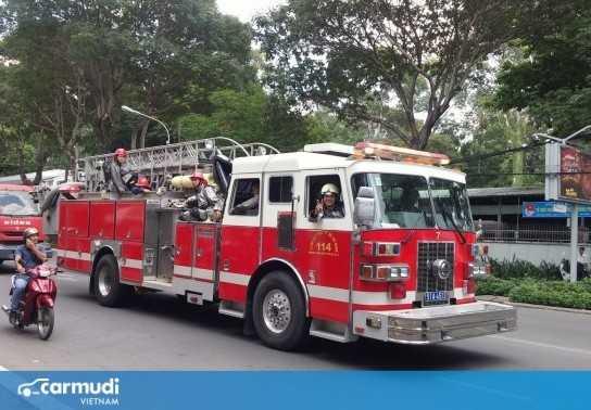 Không nhường đường cho xe ưu tiên có thể bị phạt lên tới 5 triệu đồng