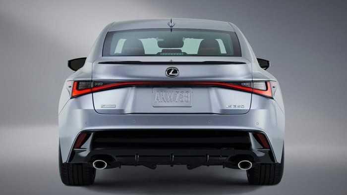 Lexus IS 2021
