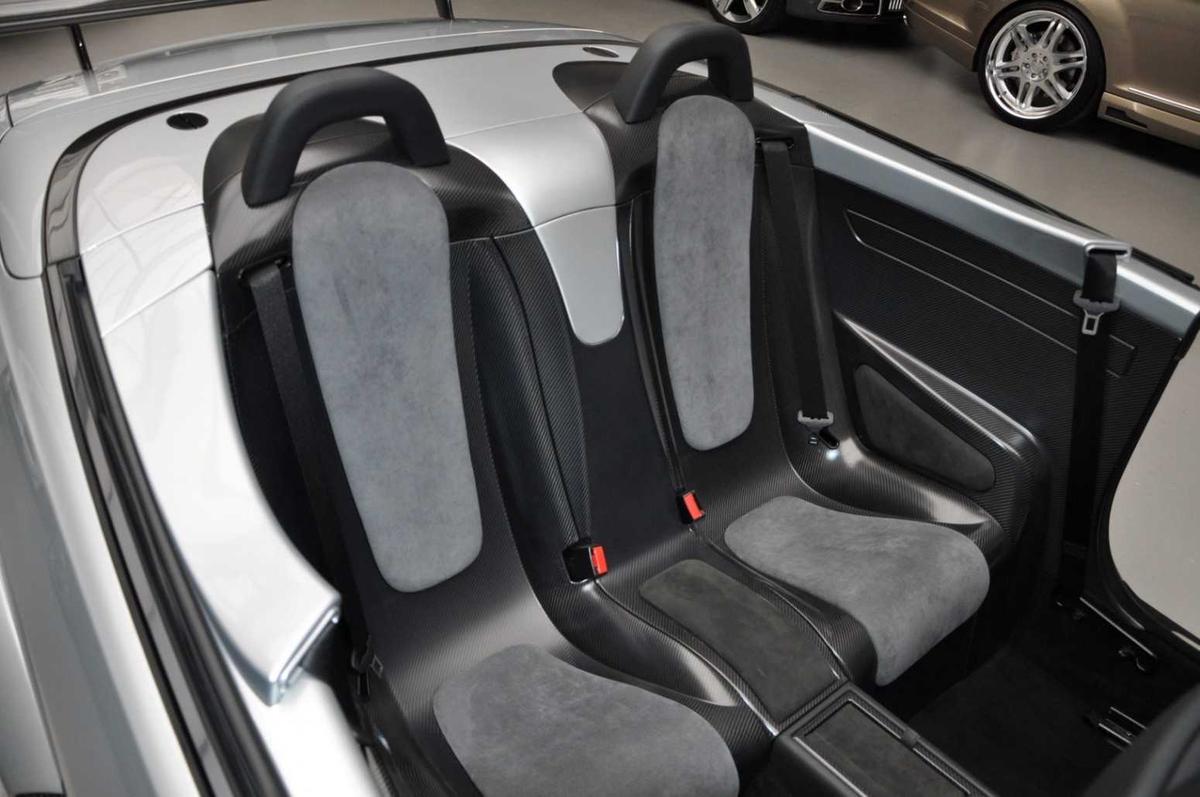 Chiếc Mercedes CLK DTM AMG Cabrio 2006.