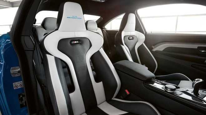 Nội thất BMW M4 Edition M Heritage
