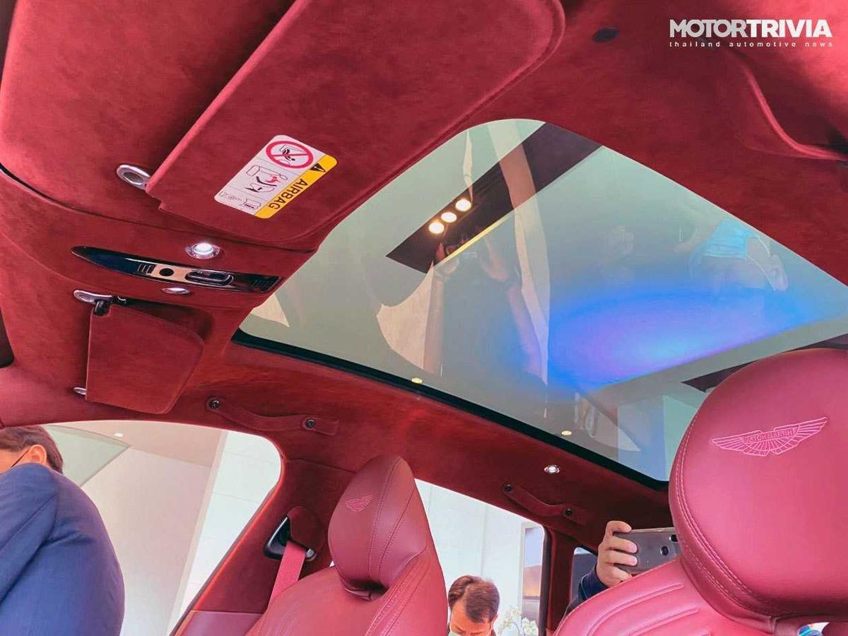 Nội thất Aston Martin DBX