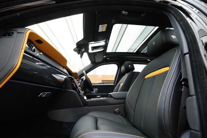 Rolls-Royce Cullinan Black Badge