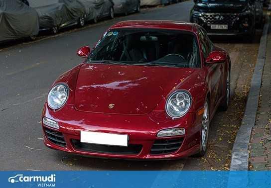 Hà Nội: Sau hơn 10 năm, Porsche 911 Carrera vẫn cuốn hút mọi ánh nhìn