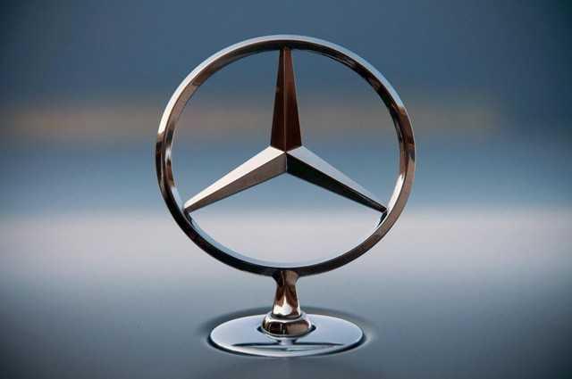 Logo xe ô tô Mercedes-Benz mang đậm hy vọng của hãng.