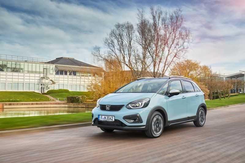 Honda Crosstar không có quá nhiều khác biệt so với Honda Jazz/Fit.