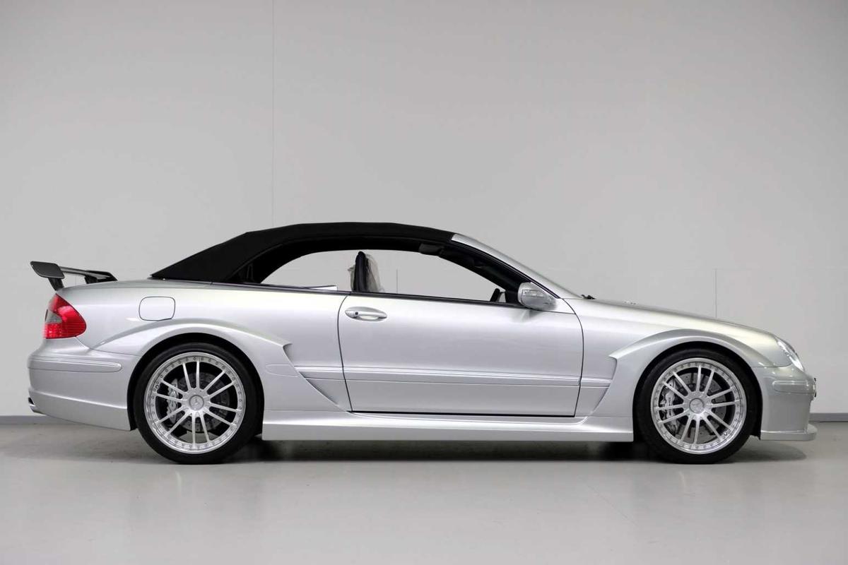 Chiếc Mercedes CLK DTM AMG Cabrio 2006.