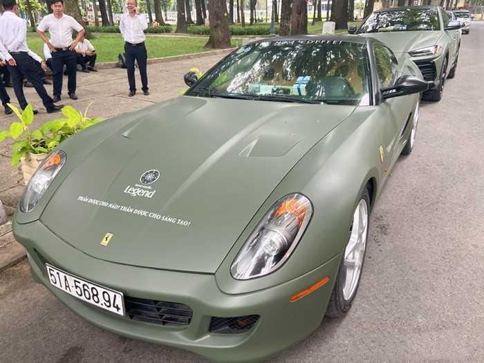 Dàn siêu xe của ông Vũ- chủ tịch Cafe Trung Nguyên