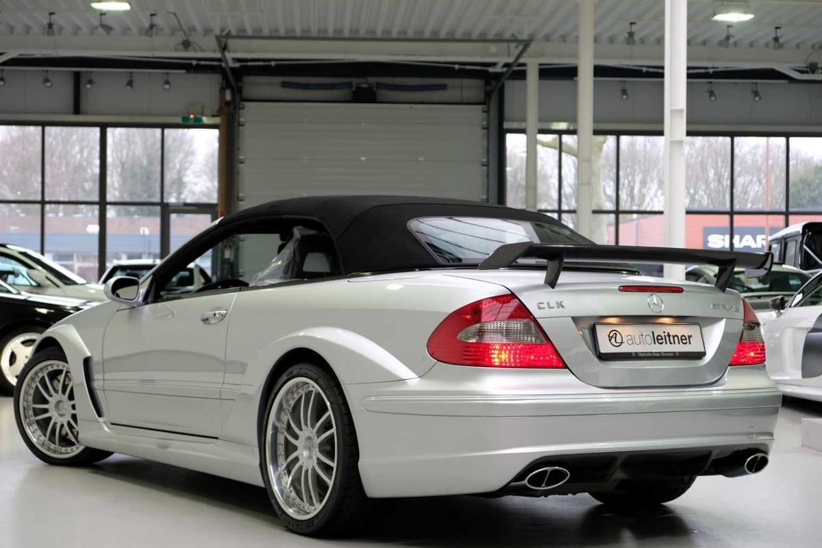 Chiếc Mercedes CLK DTM AMG Cabrio 2006.
