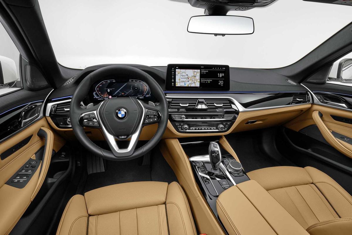 BMW 5-Series 2021