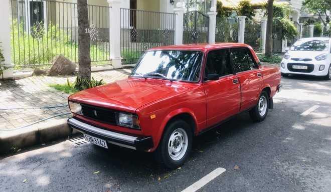 Lada 2105 - 'Xe lãnh đạo' thập niên 80