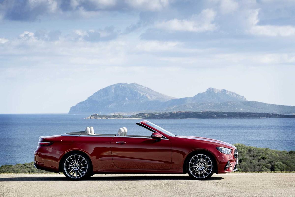 Mercedes E-Class Coupe và Cabriolet 2021 gây xôn xao với diện mạo sang trọng