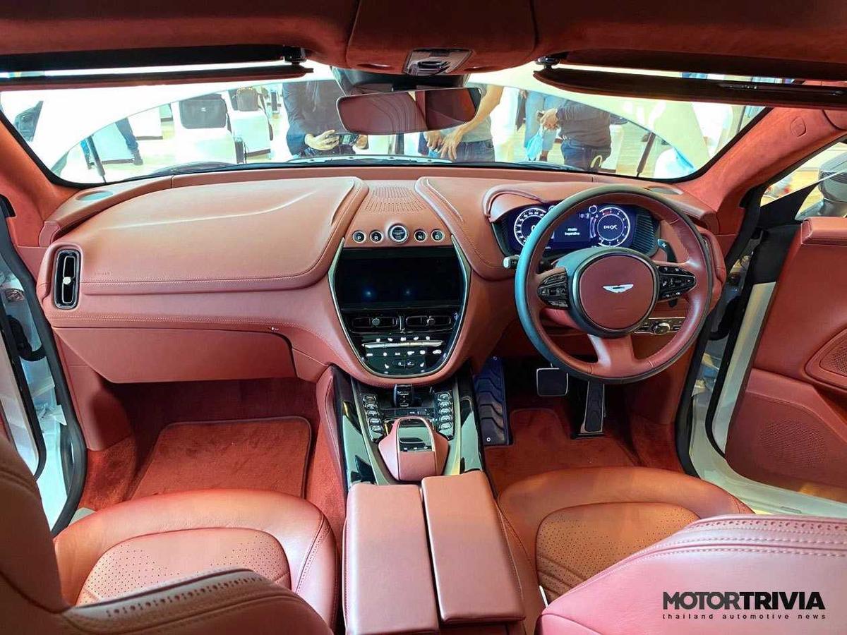 Nội thất Aston Martin DBX