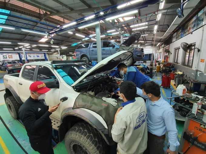 Gặp lỗi rò rỉ dầu, Ford gia hạn 2 năm bảo hành cho các xe Ranger, Everest