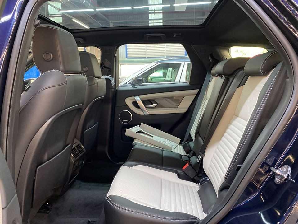 Land Rover Discovery 2020