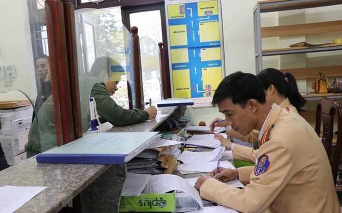 Vi phạm giao thông có thể nộp qua mạng