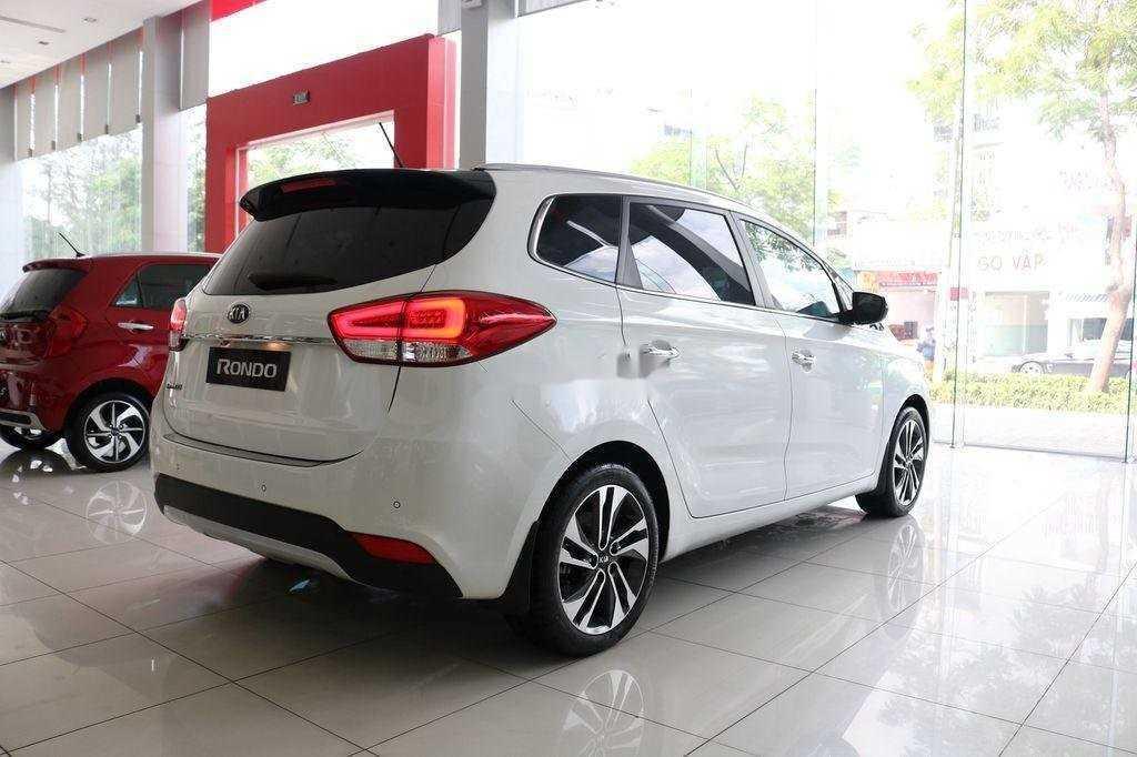 Kia Rondo 2020