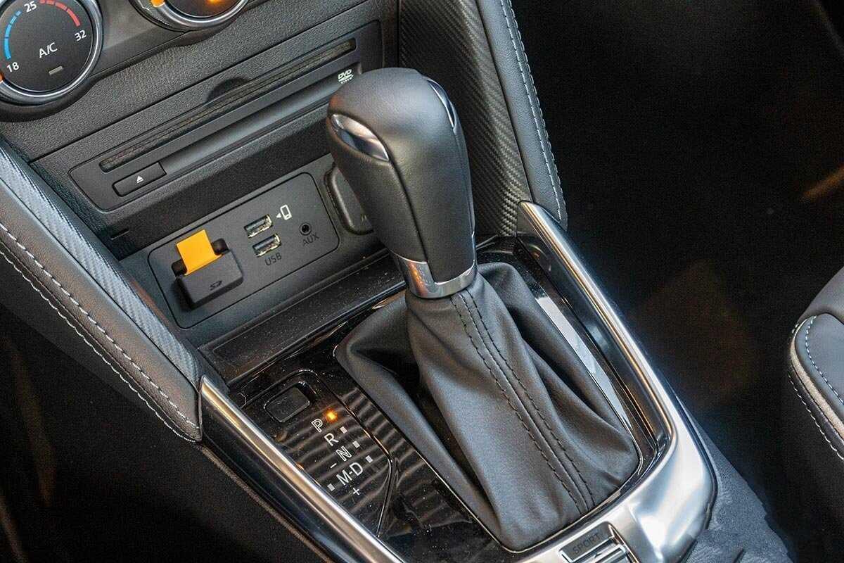 Tiện nghi Mazda 2 2020