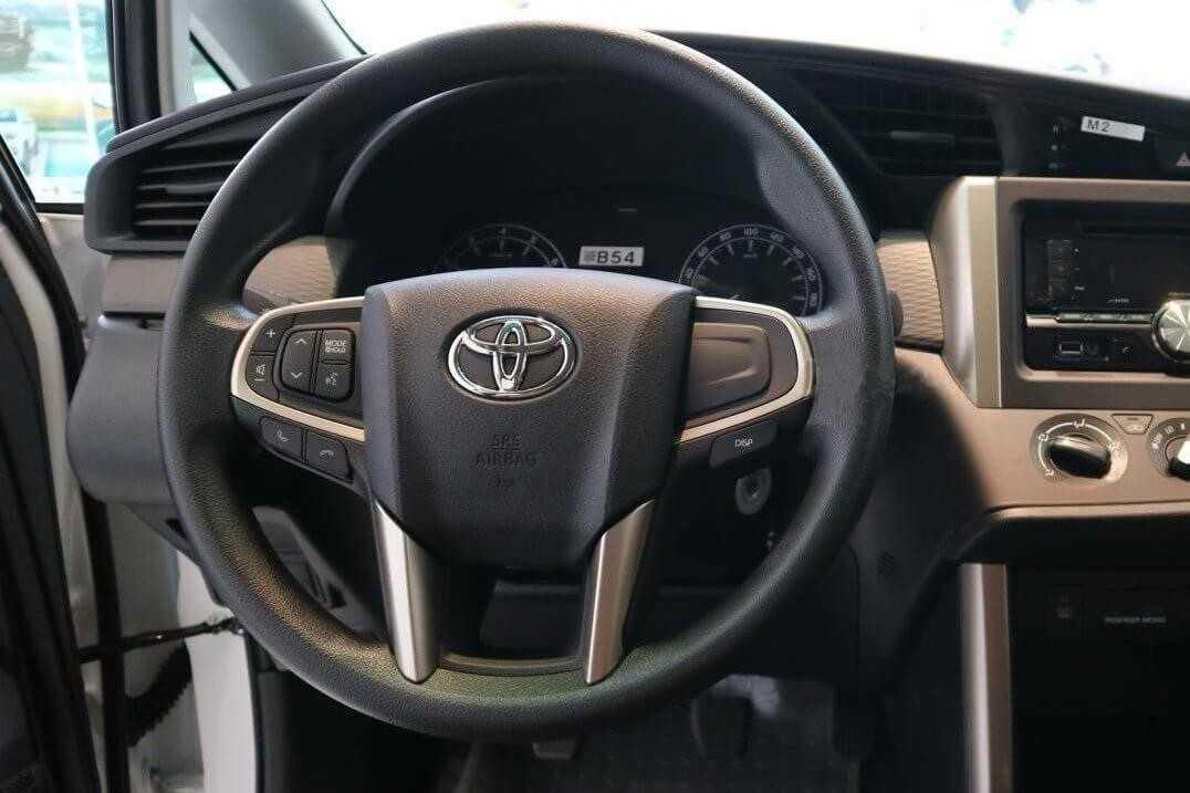 Vô lăng Toyota Innova 2020