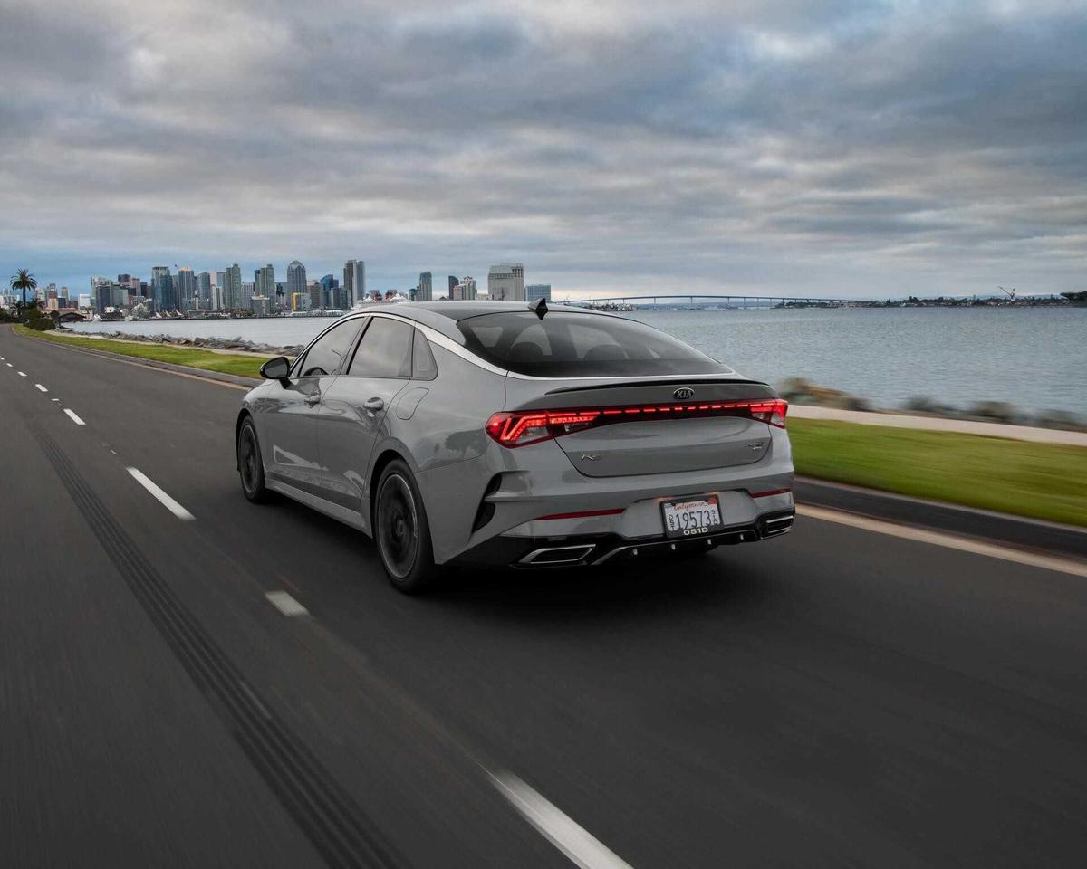 Nội thất Kia K5 2021