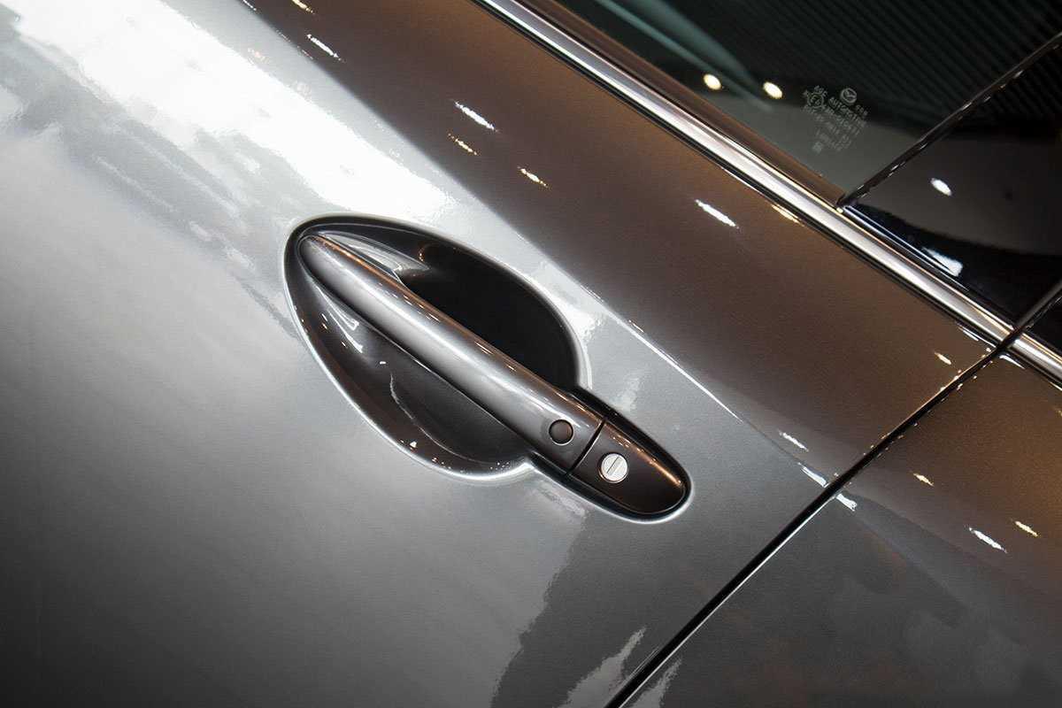 Nắm cửa Mazda 6 2020