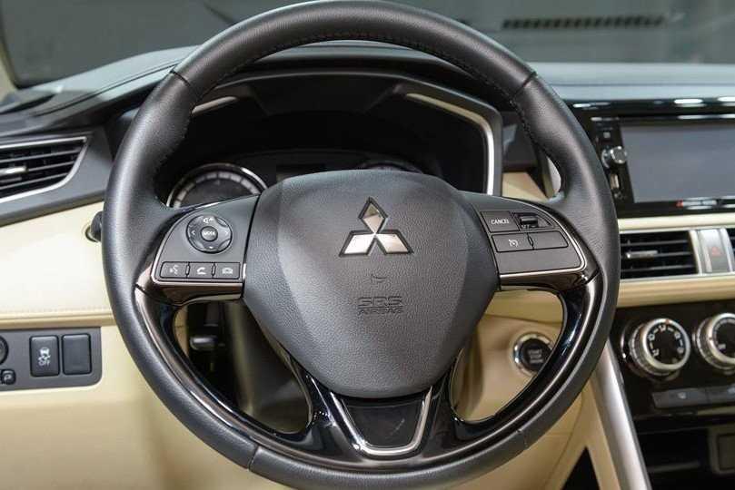 Vô lăng Mitsubishi Xpander 2020
