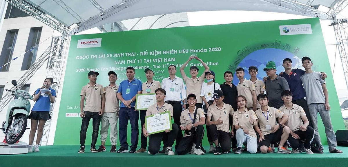 Giải nhất thuộc về Đại học Công nghiệp Hà Nội.