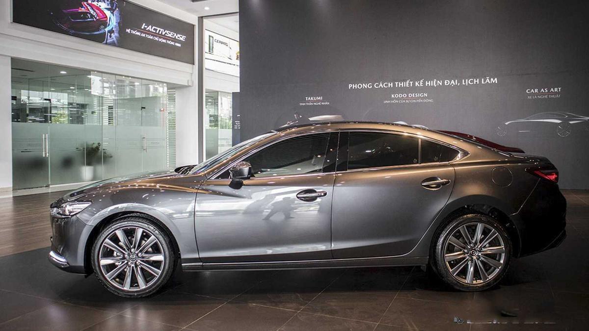 THÂN XE MAZDA 6 2020