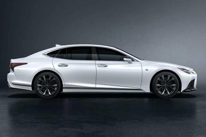 Lexus LS 2021