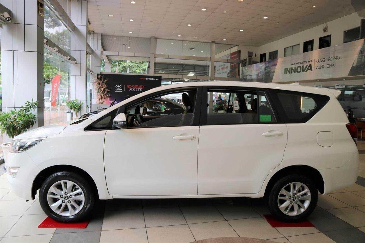 Toyota Innova 2020