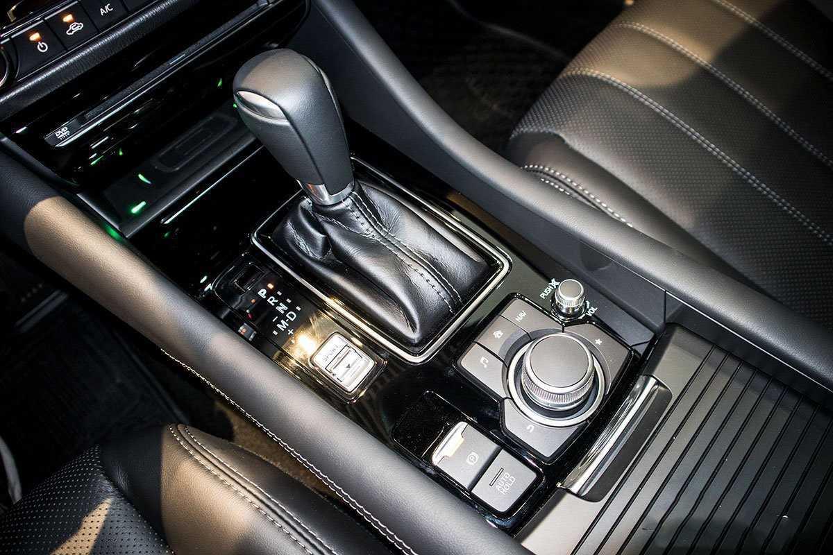 cần số xe mazda 6 2020