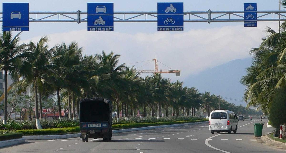 Những điều cần biết về lỗi đi sai làn đường