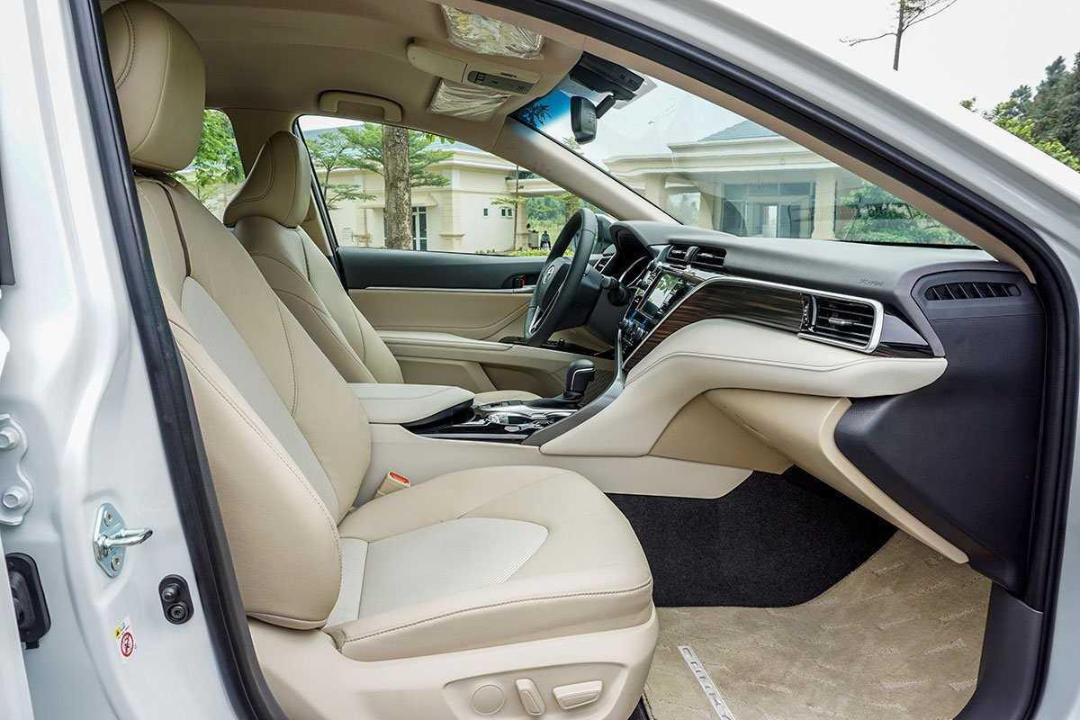 GHẾ LÁI TOYOTA CAMRY 2020