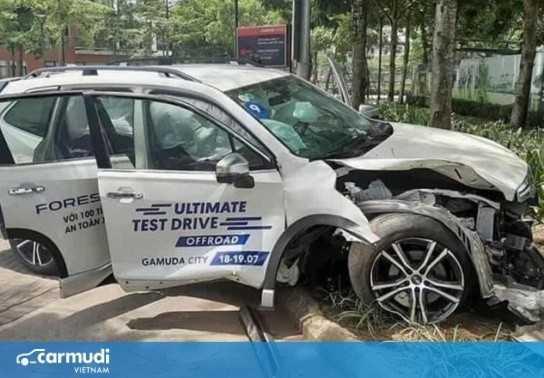 Subaru Forester gặp sự cố hỏng hóc nghiêm trọng trong buổi lái thử