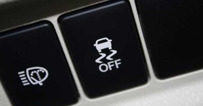 hệ thống cân bằng điện tử ESC