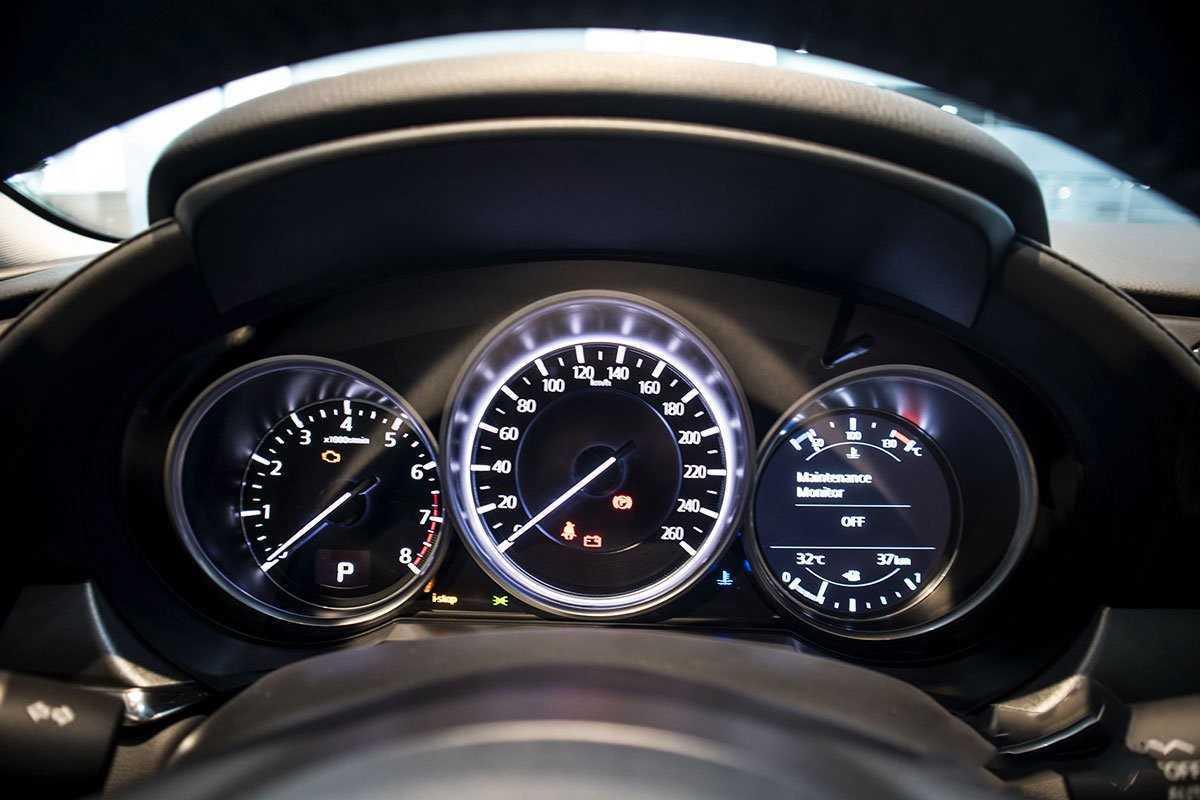 đồng hồ mazda 6 2020