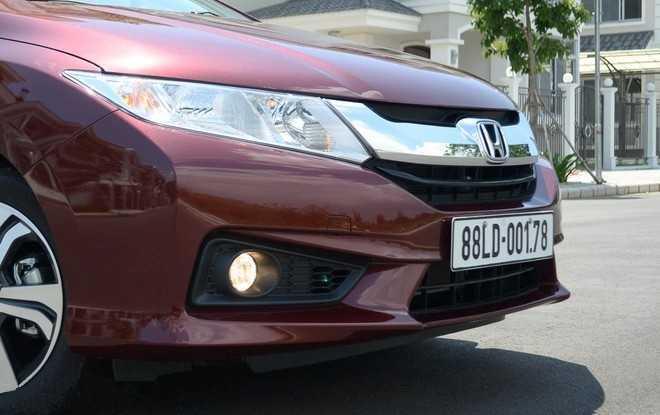 Bắt đầu từ 1/8, trao tặng hoặc bán xe ra ngoại tỉnh phải nộp lại biển số